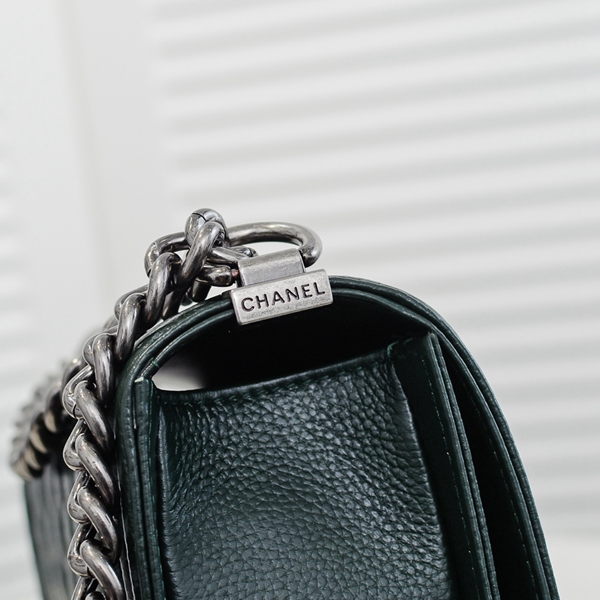 シャネルバッグ素材ディテール